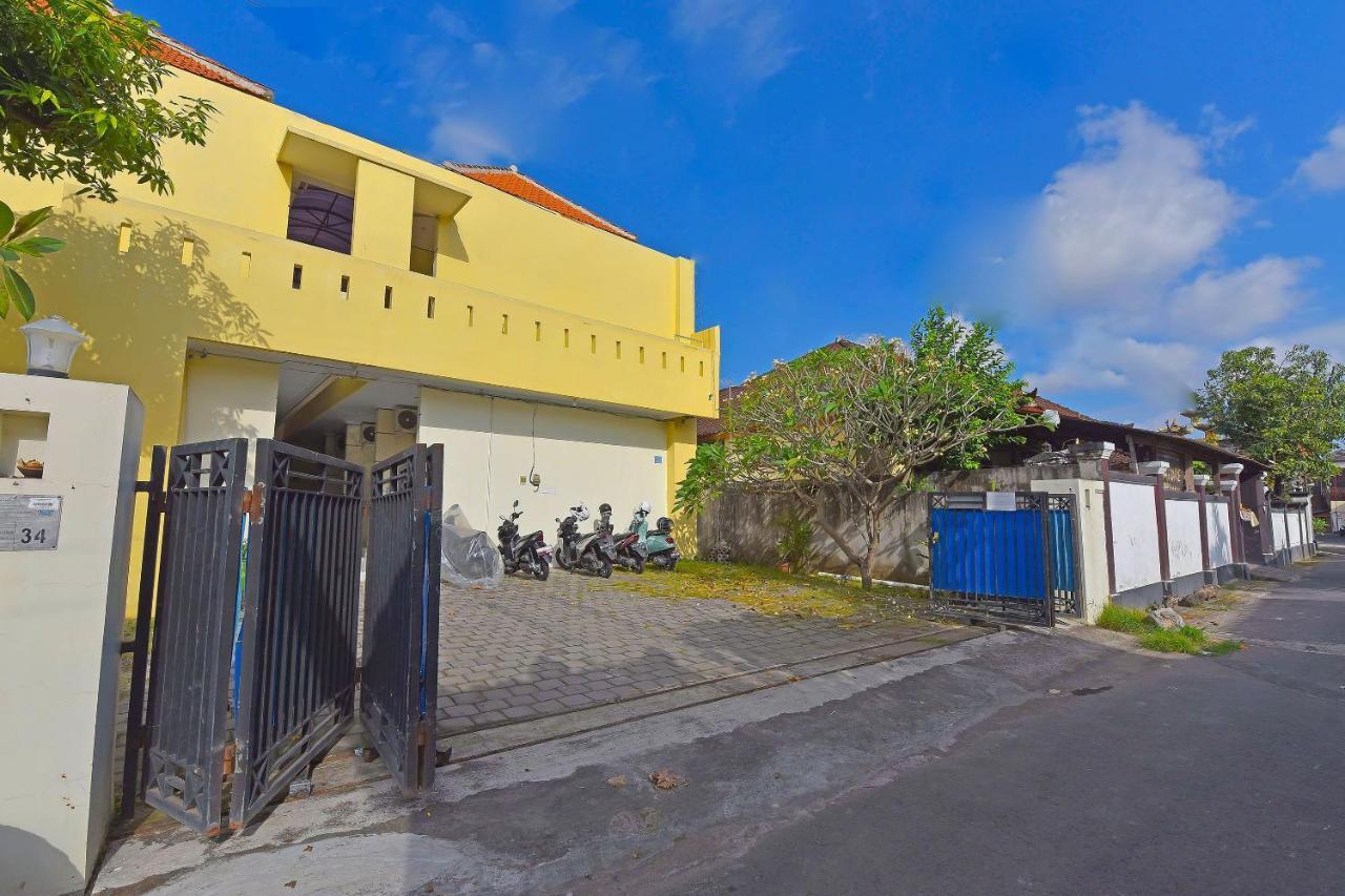 Oyo 91445 Sandat Guest House Denpasar  Luaran gambar